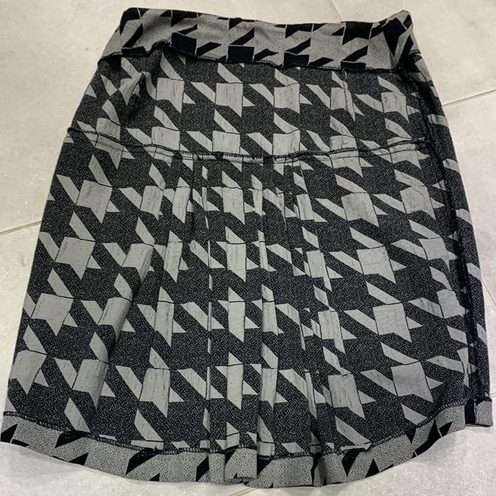 Made in π«π·VTG 90β Beautiful Grey/Black Houndstooth Wrap Skirt - Picture 11 of 13